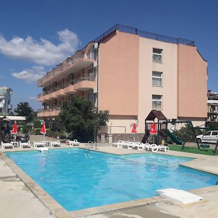 אובזור Hotel Black Sea - Breakfast, Pool & Free Parking מראה חיצוני תמונה